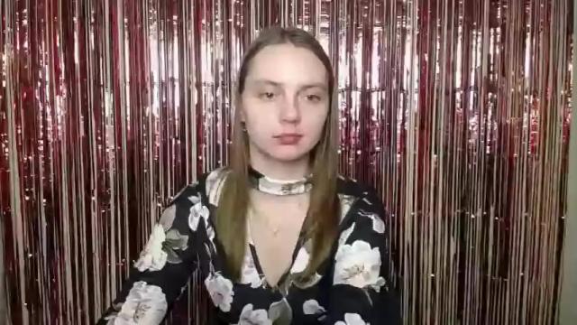 Image 6 of blonde_dream9 Stream on Chaturbate on 14 months ago