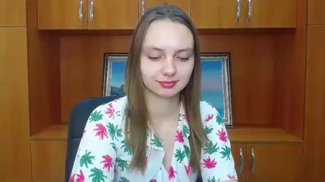 Image 10 of blonde_dream9 Stream on Chaturbate on 14 months ago