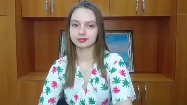Image 3 of blonde_dream9 Stream on Chaturbate on 14 months ago