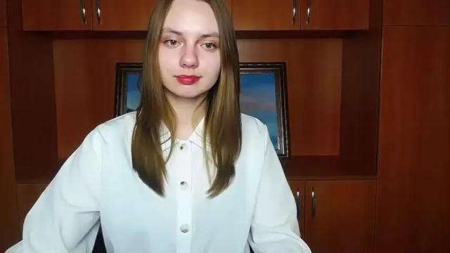 Image 2 of blonde_dream9 Stream on Chaturbate on 22 months ago