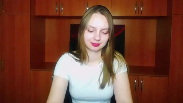 Image 8 of blonde_dream9 Stream on Chaturbate on 14 months ago