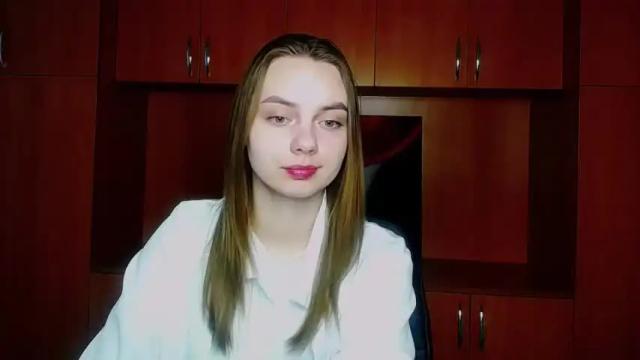 Image 10 of blonde_dream9 Stream on Chaturbate on 14 months ago