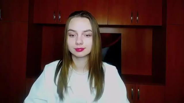 Image 12 of blonde_dream9 Stream on Chaturbate on 14 months ago