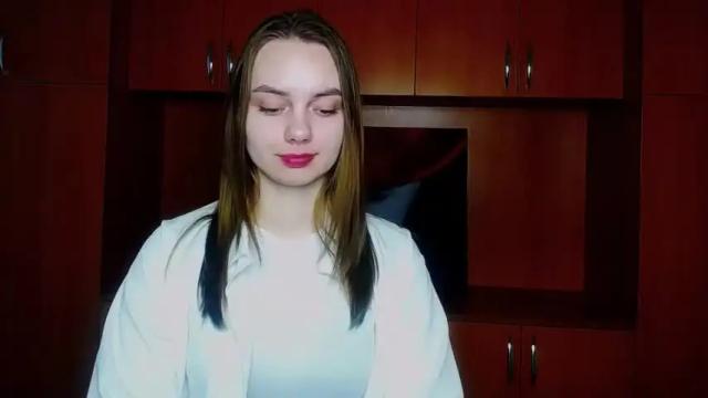 Image 4 of blonde_dream9 Stream on Chaturbate on 14 months ago