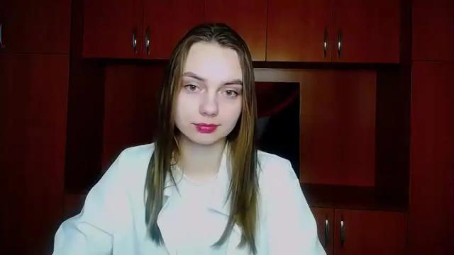 Image 7 of blonde_dream9 Stream on Chaturbate on 14 months ago
