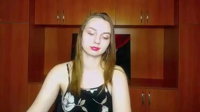 Thumbnail 3, blonde_dream9's Stream at Chaturbate, 13 months ago