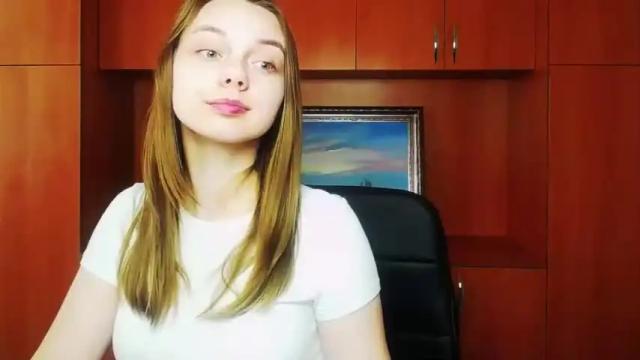 Thumbnail 1, blonde_dream9's Stream at Chaturbate, 13 months ago