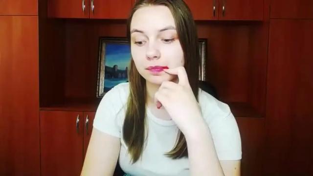 Image 6 of blonde_dream9 Stream on Chaturbate on 21 months ago