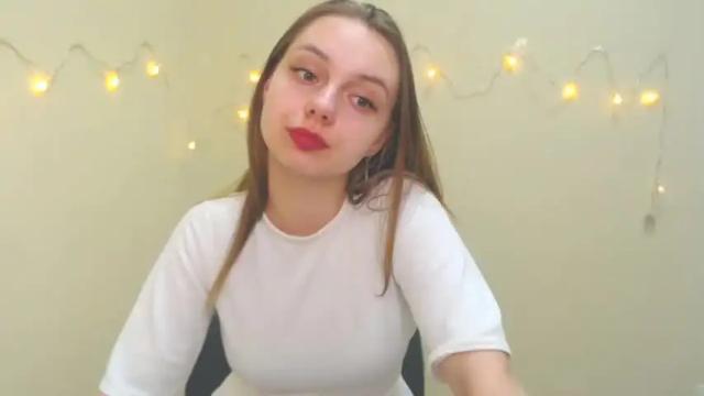 Image 4 of blonde_dream9 Stream on Chaturbate on 21 months ago