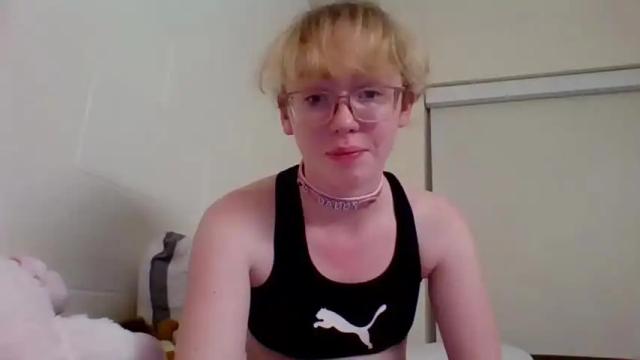 Image 10 of blonde_katie Stream on Chaturbate on 14 months ago