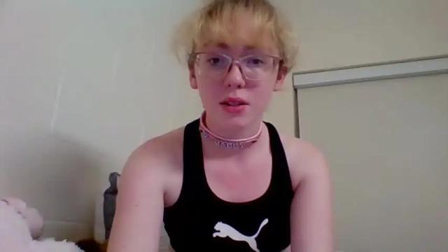 Image 11 of blonde_katie Stream on Chaturbate on 14 months ago