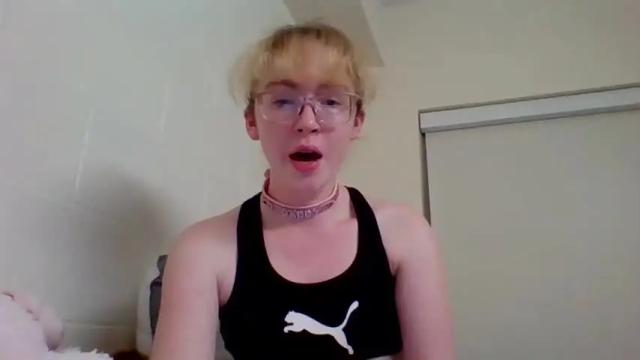 Image 12 of blonde_katie Stream on Chaturbate on 14 months ago
