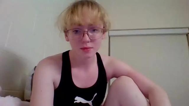 Image 6 of blonde_katie Stream on Chaturbate on 14 months ago