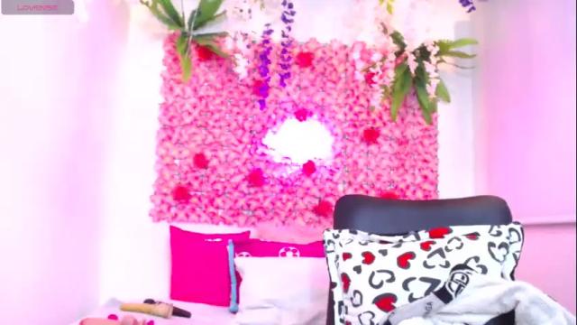 Image 12 of blonde_squirt_ Stream on Chaturbate on 1 month ago