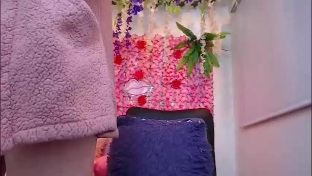 Image 3 of blonde_squirt_ Stream on Chaturbate on 1 month ago