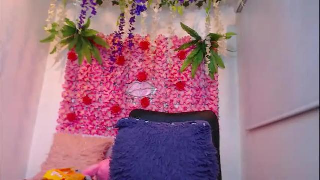 Image 4 of blonde_squirt_ Stream on Chaturbate on 1 month ago