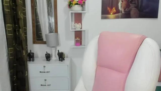 Image 2 of blonde_teacher1 Stream on Chaturbate on 18 months ago