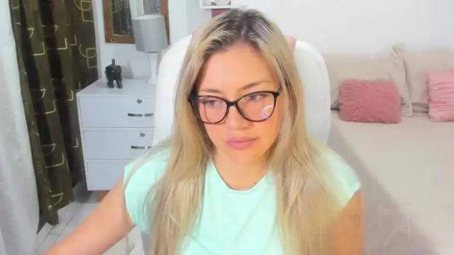 Image 2 of blonde_teacher1 Stream on Chaturbate on 18 months ago