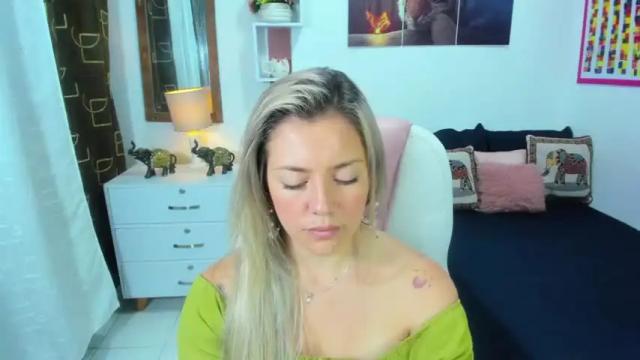 Image 11 of blonde_teacher1 Stream on Chaturbate on 18 months ago
