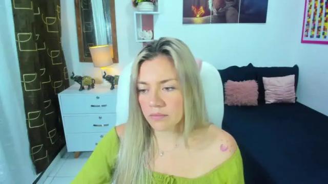 Image 2 of blonde_teacher1 Stream on Chaturbate on 18 months ago