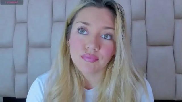 Image 3 of blonde_teacher1 Stream on Chaturbate on 1 month ago