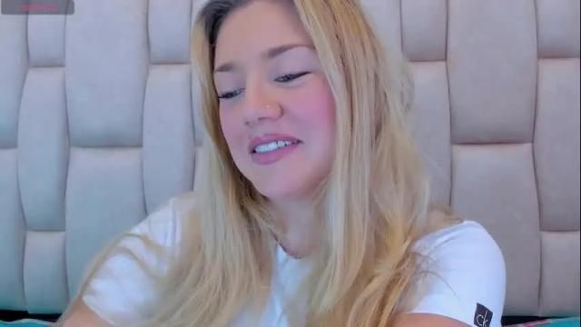 Image 6 of blonde_teacher1 Stream on Chaturbate on 1 month ago