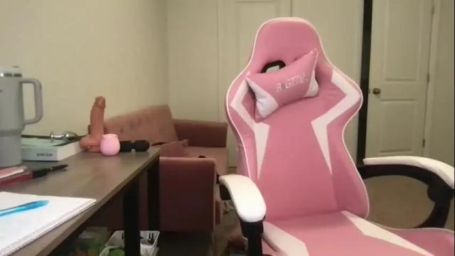 Thumbnail 3, blondebbw_27's Stream at Chaturbate, 15 months ago