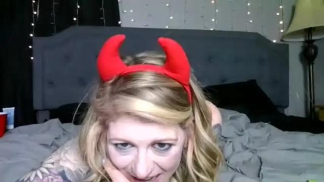 Image 12 of blondebeauty6996 Stream on Chaturbate on 13 months ago
