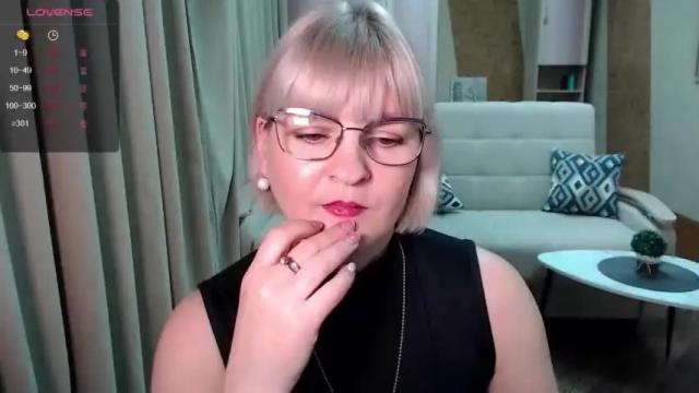 Thumbnail 2, blondebrilliant's Stream at Chaturbate, 14 months ago