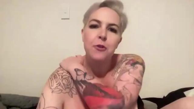 Image 7 of blondejj Stream on Chaturbate on 16 months ago