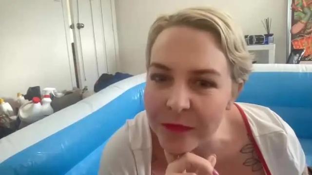 Image 2 of blondejj Stream on Chaturbate on 14 months ago