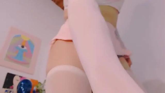 Image 12 of blondetwinkcum19 Stream on Chaturbate on 19 months ago