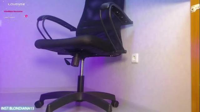 Image 12 of blondiana Stream on Chaturbate on 14 days ago