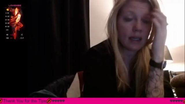 Image 6 of blondie86angel Stream on Chaturbate on 14 months ago
