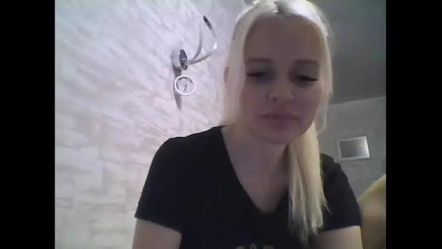 Image 12 of blondie_swan Stream on Chaturbate on 15 months ago