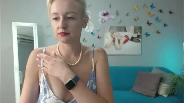 Image 7 of blondy_mom Stream on Chaturbate on 1 month ago