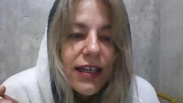 Image 3 of blondyblueeyes Stream on Chaturbate on 15 months ago