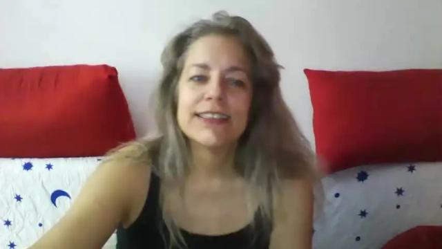 Image 4 of blondyblueeyes Stream on Chaturbate on 15 months ago