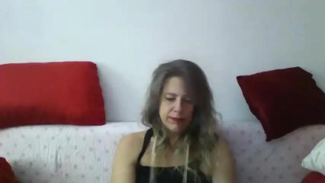 Image 4 of blondyblueeyes Stream on Chaturbate on 20 months ago