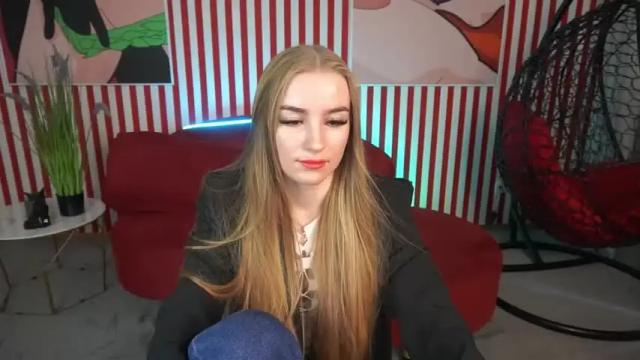 Thumbnail 1, blondyluxx's Stream at Chaturbate, 20 months ago