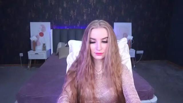 Image 6 of blondyluxx Stream on Chaturbate on 19 months ago