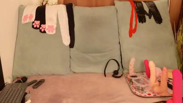 Image 8 of bloom_fairy Stream on Chaturbate on 1 month ago