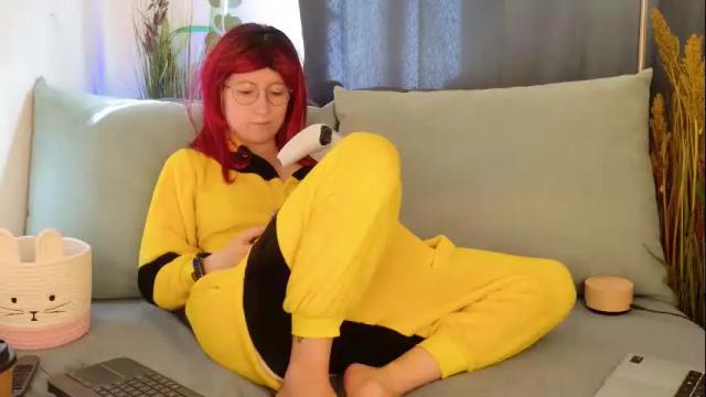 Image 7 of bloom_fairy Stream on Chaturbate on 23 days ago