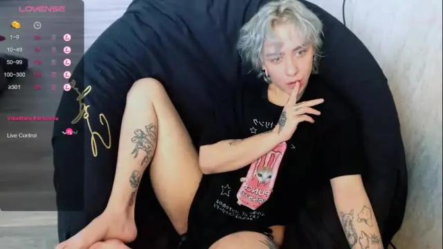 Image 2 of blooming_soul Stream on Chaturbate on 1 month ago