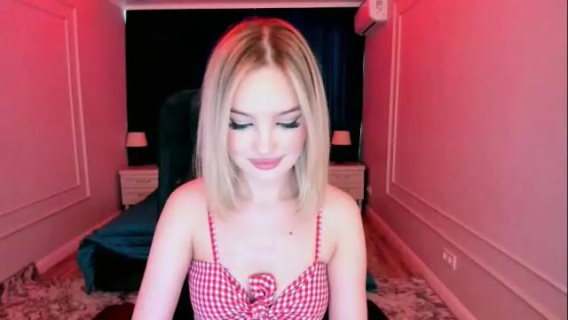 Image 6 of bloomingheart Stream on Chaturbate on 2 months ago