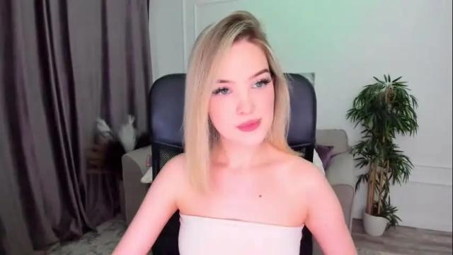Thumbnail 1, bloomingheart's Stream at Chaturbate, 1 month ago