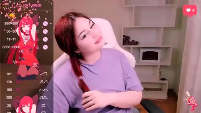 Image 6 of blooomcrystal Stream on Chaturbate on 17 months ago