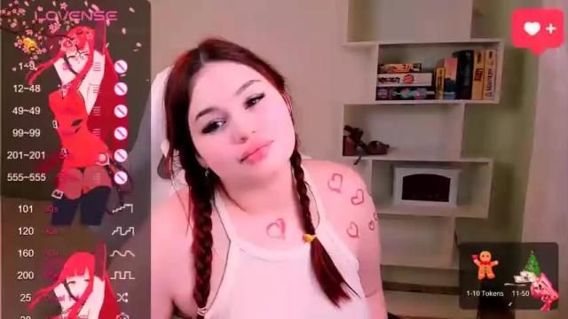 Image 11 of blooomcrystal Stream on Chaturbate on 17 months ago