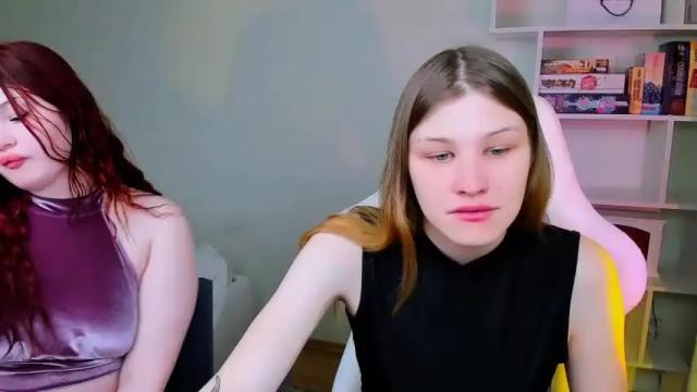 Image 6 of blooomcrystal Stream on Chaturbate on 16 months ago