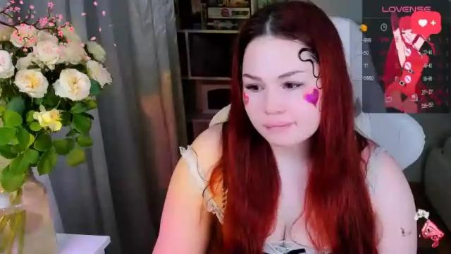 Image 8 of blooomcrystal Stream on Chaturbate on 16 months ago